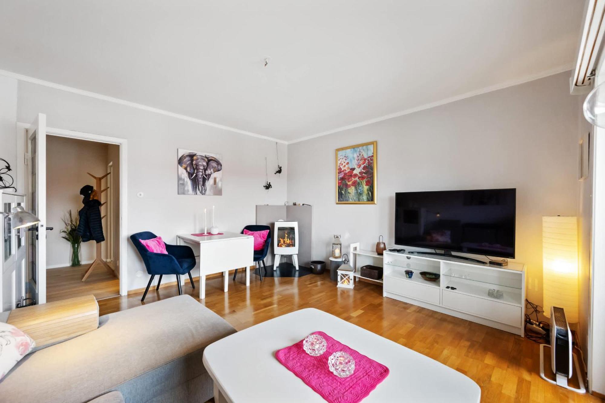 Roomsly - Free Parking In Peaceful Area Appartement *